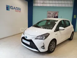 Blanco Usado 2020 Toyota Yaris Hybrid Active Berlina | 15.990 € (Un poco caro)