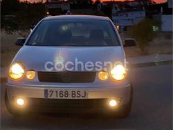 Gris / plata Usado 2002 VW Polo Highline Berlina | 2500 € (Precio justo)