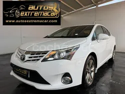 Blanco Usado 2014 Toyota Avensis Comfort Berlina | 9299 € (Precio justo)