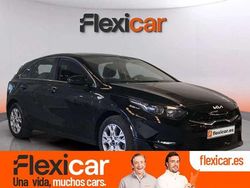 Negro Usado 2023 Kia Ceed Berlina | 17.090 € (Buen precio)
