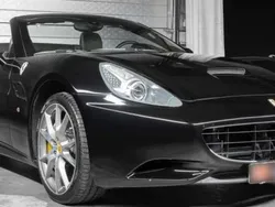 Negro Usado 2011 Ferrari California Coupe | 141.900 €
