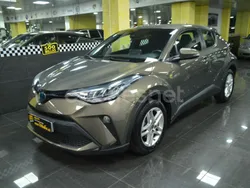 Gris / plata Usado 2022 Toyota C-HR Active SUV | 25.300 € (Precio justo)
