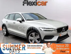 Gris / plata Usado 2019 Volvo V60 CC Momentum Familiar | 22.090 € (Precio justo)
