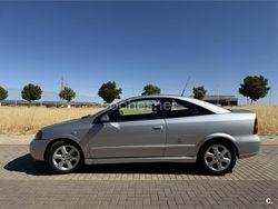 Gris / plata Usado 2003 Opel Astra Coupe | 1500 € (Super precio)