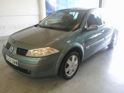 Verde Usado 2005 Renault Mégane II Dynamique Utilitario | 2990 € (Buen precio)