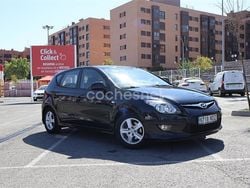 Negro Usado 2011 Hyundai i30 Comfort Berlina | 6350 € (Precio justo)