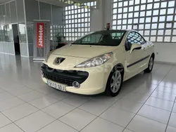 Beige Usado 2008 Peugeot 207 CC Sport Descapotable | 5990 € (Precio justo)