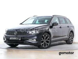 Gris / plata Usado 2021 VW Passat Business Familiar | 18.990 € (Precio justo)