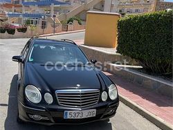 Negro Usado 2008 Mercedes E200 Classic Familiar | 8500 €