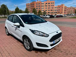Blanco Usado 2014 Ford Fiesta Trend Utilitario | 4900 € (Buen precio)