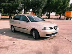 Beige Usado 2005 Seat Cordoba Stella Berlina | 1700 € (Precio justo)