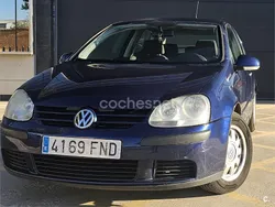 Azul Usado 2006 VW Golf V Highline Berlina | 2999 € (Buen precio)