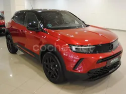 Rojo Usado 2023 Opel Mokka SUV | 18.200 € (Buen precio)