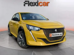 Amarillo Usado 2022 Peugeot e-208 Active Utilitario | 16.990 € (Precio justo)