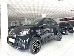 Negro Usado 2021 Smart ForFour Electric Drive Utilitario | 10.990 € (Super precio)