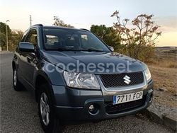 Gris / plata Usado 2006 Suzuki Grand Vitara SUV | 6250 € (Buen precio)