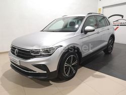 Gris / plata Usado 2021 VW Tiguan Life SUV | 25.500 € (Buen precio)