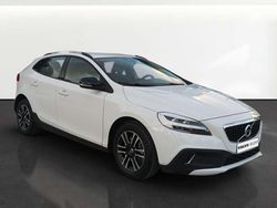 Blanco Usado 2017 Volvo V40 CC Momentum Familiar | 17.900 € (Precio justo)