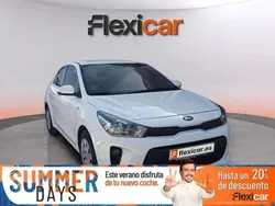 Blanco Usado 2019 Kia Rio 2 Berlina | 9490 € (Precio justo)
