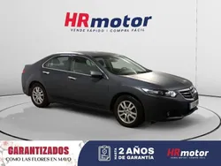 Gris / plata Usado 2012 Honda Accord S Berlina | 8390 € (Precio justo)