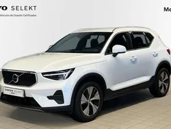 Blanco Usado 2023 Volvo XC40 Core SUV | 29.500 € (Precio justo)