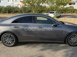 Gris / plata Usado 2022 Mercedes CLA180 Berlina | 29.990 € (Buen precio)