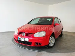 Rojo Usado 2006 VW Golf V Trendline Utilitario | 3500 € (Buen precio)