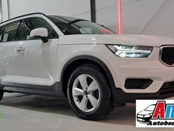 Blanco Usado 2021 Volvo XC40 Momentum SUV | 19.300 € (Precio justo)