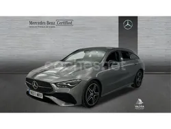 Gris montaña Usado 2024 Mercedes CLA200 Shooting Brake AMG line Familiar | 39.300 € (Precio justo)