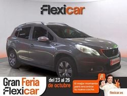 Rojo Usado 2017 Peugeot 2008 Style SUV | 8970 € (Precio justo)