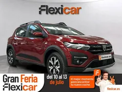 Rojo Usado 2022 Dacia Sandero Comfort Utilitario | 15.490 € (Precio justo)
