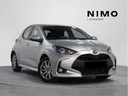 Gris Usado 2024 Toyota Yaris Hybrid Active Berlina | 22.000 € (Precio justo)