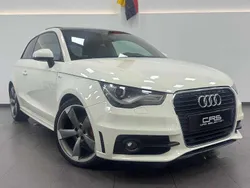 Blanco Usado 2012 Audi A1 Sportback Attraction Utilitario | 10.900 € (Caro)