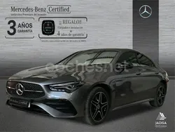 Gris montaña Usado 2024 Mercedes CLA250e AMG line Berlina | 40.990 € (Precio justo)