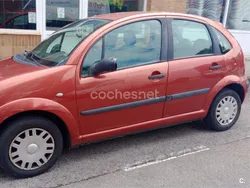 Granate Usado 2003 Citroën C3 Utilitario | 2100 € (Un poco caro)