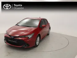 Rojo Usado 2024 Toyota Corolla Active Berlina | 26.150 € (Un poco caro)