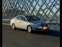 Gris / plata Usado 2005 VW Passat Highline Berlina | 3690 € (Super precio)