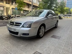Gris / plata Usado 2004 Opel Vectra Comfort Berlina | 3700 €