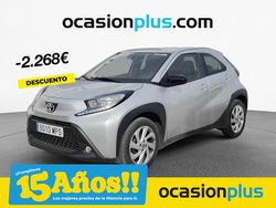 Gris / plata Usado 2024 Toyota Aygo Play Utilitario | 14.610 € (Precio justo)