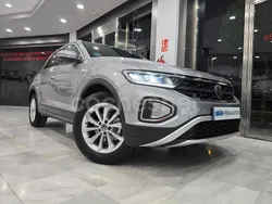 Gris / plata Usado 2022 VW T-Roc Life SUV | 22.590 € (Precio justo)