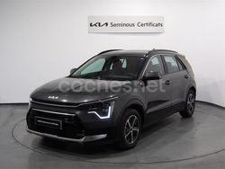 Gris / plata Usado 2024 Kia Niro SUV | 28.990 € (Caro)