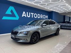 Gris / plata Usado 2015 Skoda Superb Style Berlina | 14.990 € (Caro)