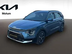 Mineral blue Usado 2025 Kia Niro SUV | 29.600 € (Un poco caro)