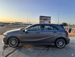 Gris / plata Usado 2018 Mercedes A200 Berlina | 20.000 € (Precio justo)