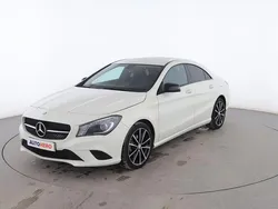 Blanco Usado 2014 Mercedes CLA200 Urban Berlina | 16.799 € (Buen precio)
