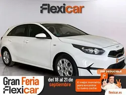 Blanco Usado 2022 Kia Ceed Berlina | 15.490 € (Precio justo)