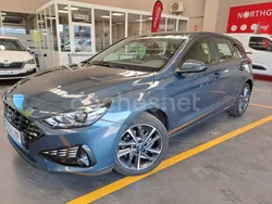 Gris / plata Usado 2022 Hyundai i30 Berlina | 16.600 € (Precio justo)