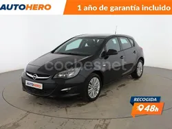 Negro Usado 2015 Opel Astra Selective Berlina | 8999 € (Buen precio)