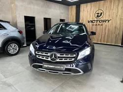 Azul Usado 2018 Mercedes GLA180 Style SUV | 23.995 € (Un poco caro)