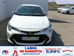 Blanco Usado 2019 Toyota Corolla Active Berlina | 13.450 € (Buen precio)